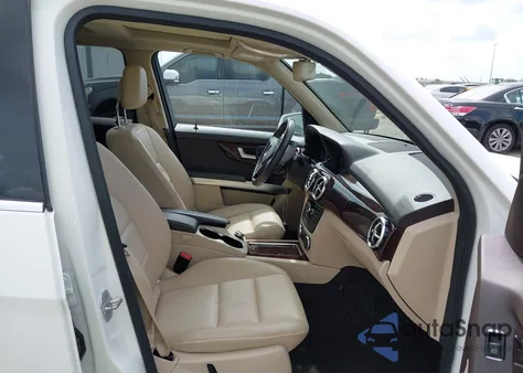 2013 Mercedes-Benz Glk 350 4Matic из США, поврежденный, VIN WDCGG8JB2DG032609